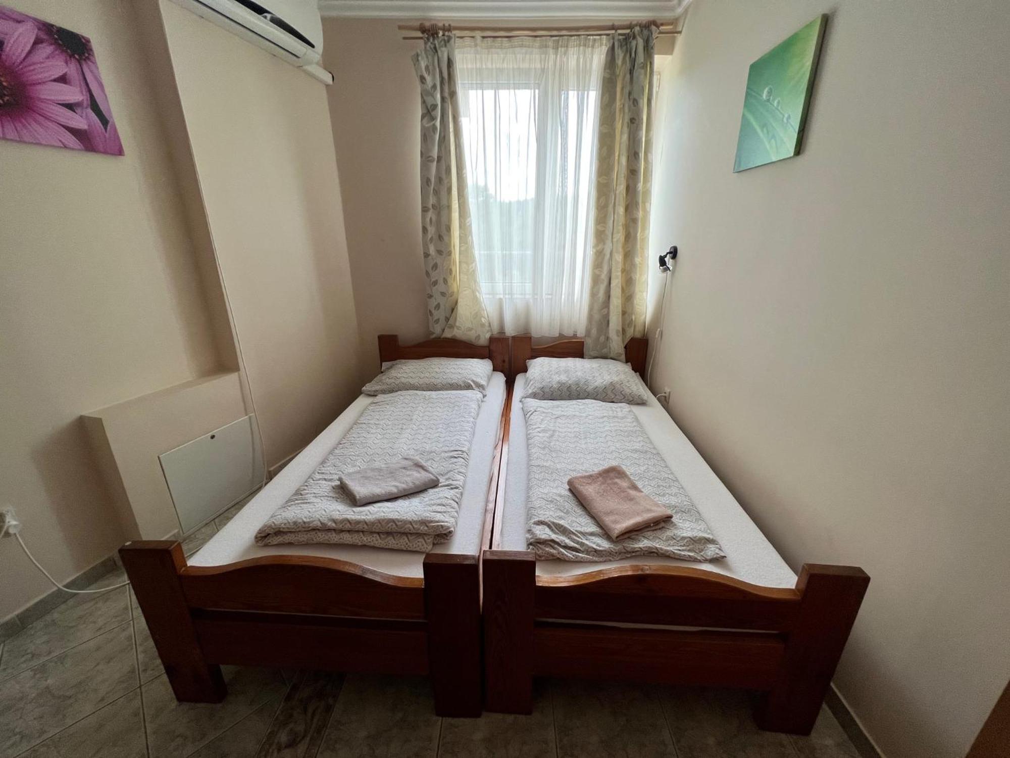 Villamerica ミシュコルツ 部屋 写真